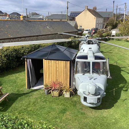 Haelarcher Helicopter Glamping Helston Buitenkant foto